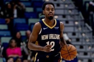 Shams：黄蜂将与安东尼奥-里夫斯签下一份双向合同