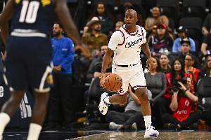 真老了!保罗赛季至今场均仅2.3分3.9助 命中率22.7% 三分29.4%