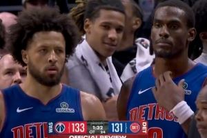 积极过头了!詹金斯中投颠筐 杜伦双手补扣被吹进攻干扰球!